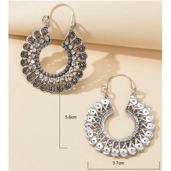 Silver Rhinestone Detail Hollow Out Hoop Earrings - Picture 4 of 5